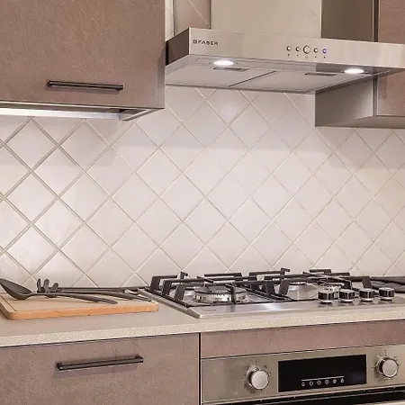 Ancona: 6 Guests By Host Hero Apartament *