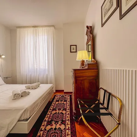 Ancona: 6 Guests By Host Hero
